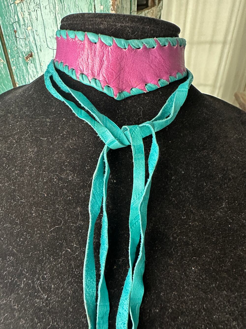 VINTAGE 90's HANDMADE WHIPSTITCHED LEATHER CHOKER NECKLACE WRAP/TIE